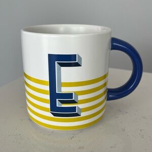 Monogram mug “E”